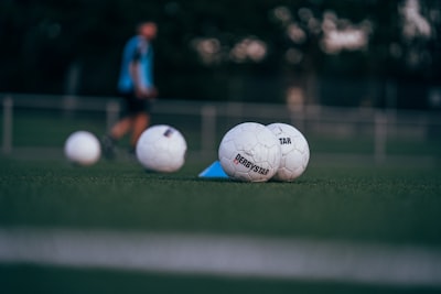 ملخص مباراة يوفنتوس ضد نابوليصراع العمالقة في الدوري الإيطالي
